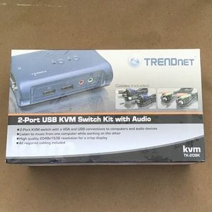 2 Port USB KVM Switch Kit with Audio